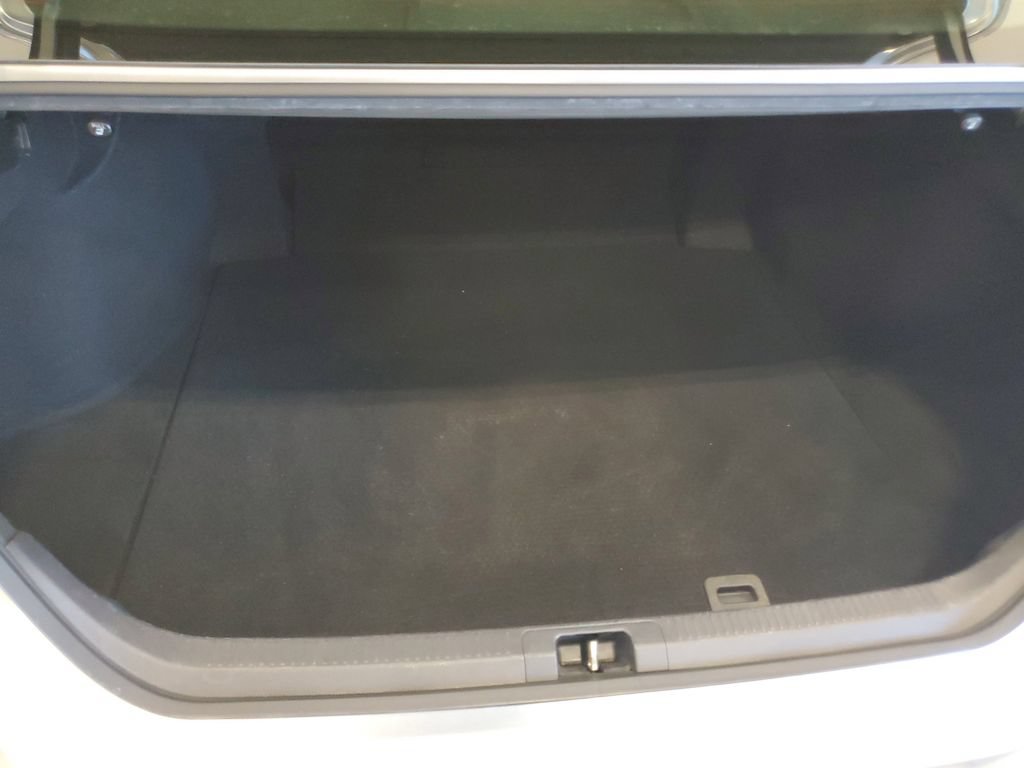 Used 2018 Toyota Camry SE FWD image 25