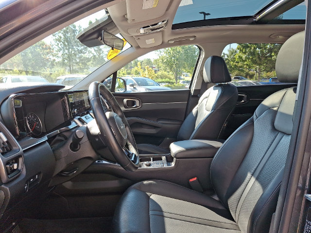 Certified 2023 Kia Sorento S w/ Panoramic Sunroof Package FWD image 16