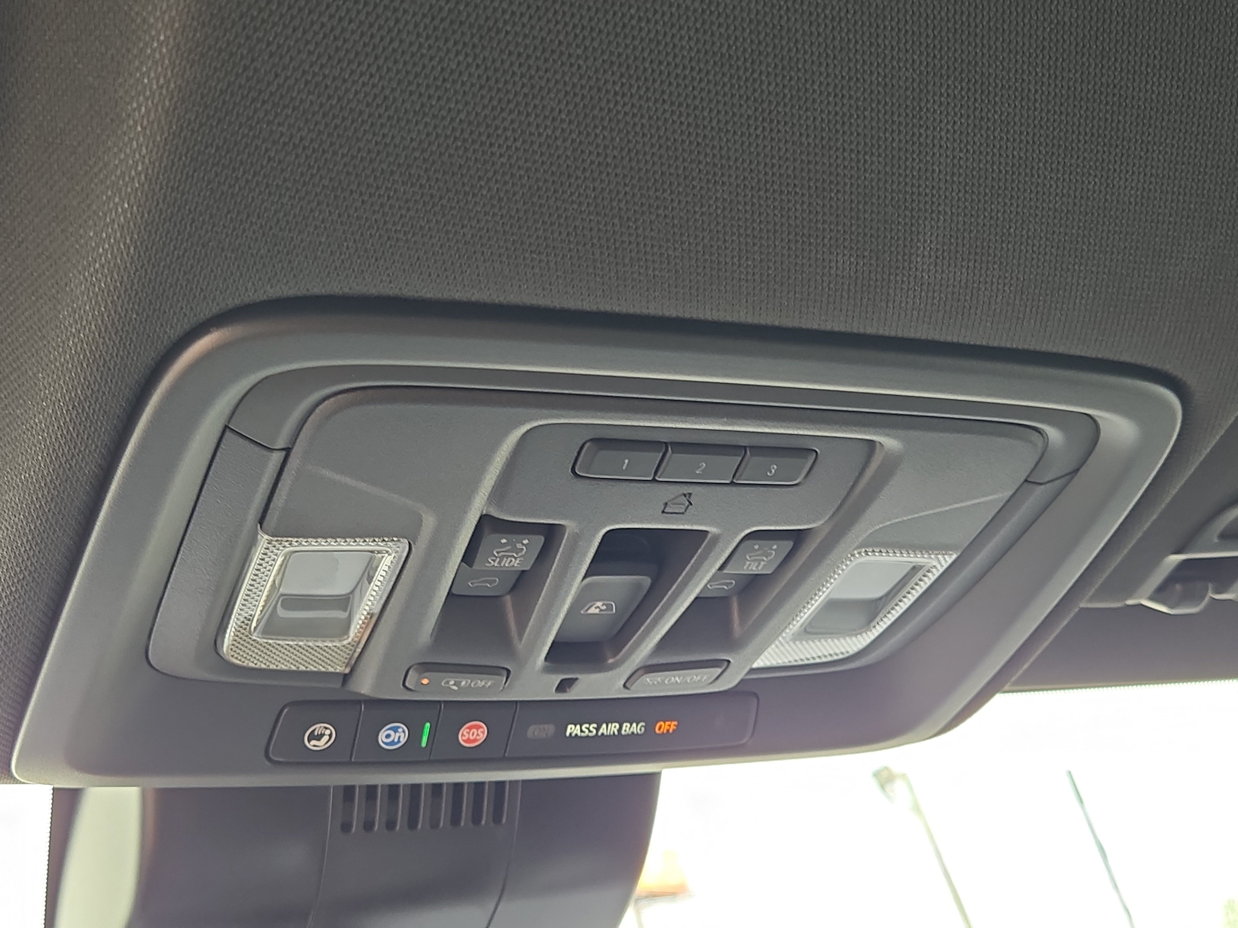 Used 2025 Chevrolet Silverado 2500 High Country w/ Technology Package AWD/4WD image 33