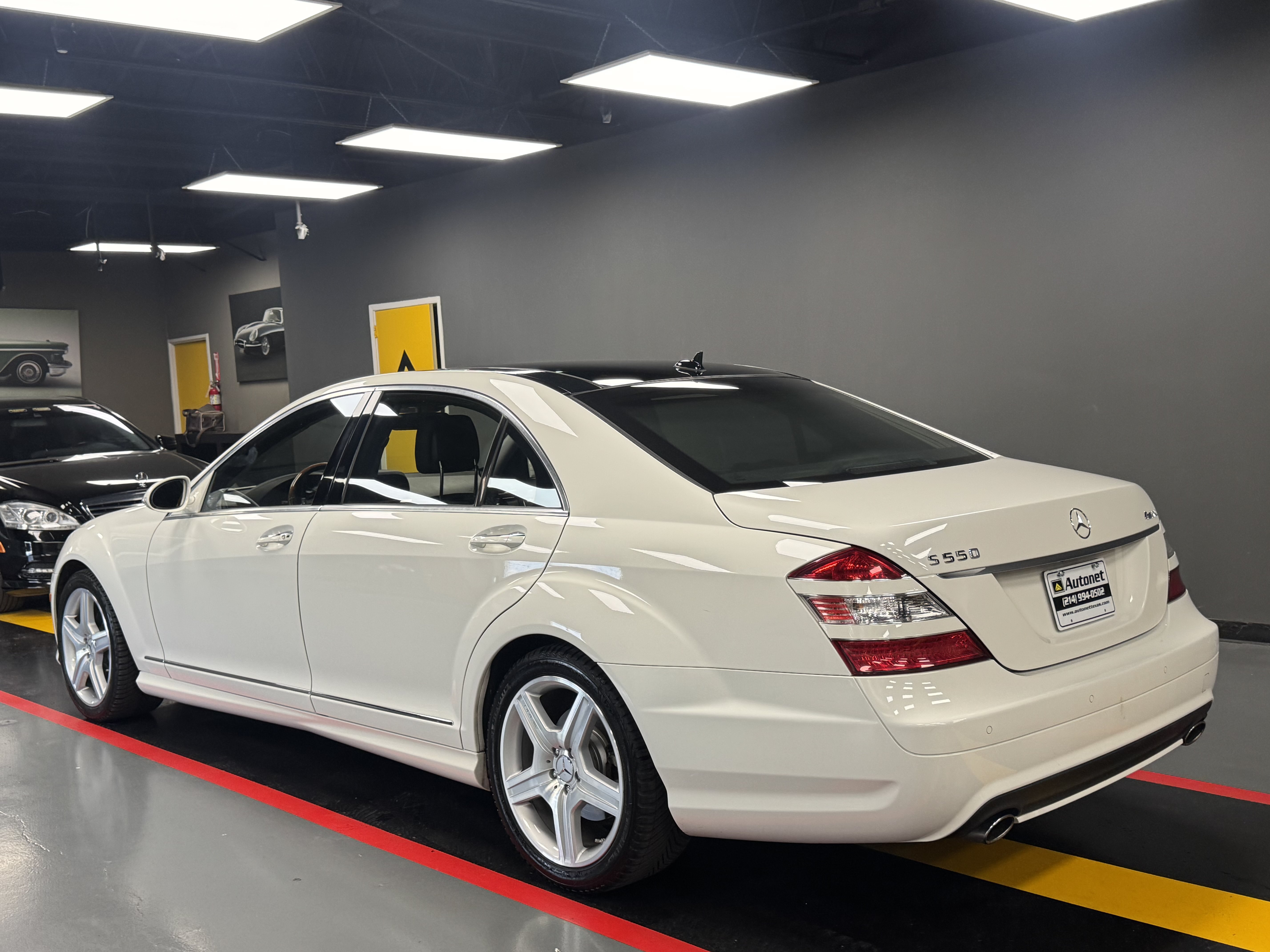 Used 2009 Mercedes-Benz S 550 4MATIC image 4