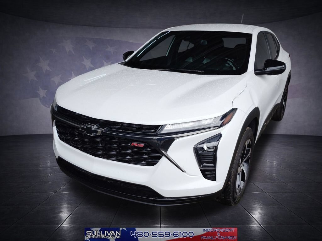 Used 2024 Chevrolet Trax RS FWD image 1