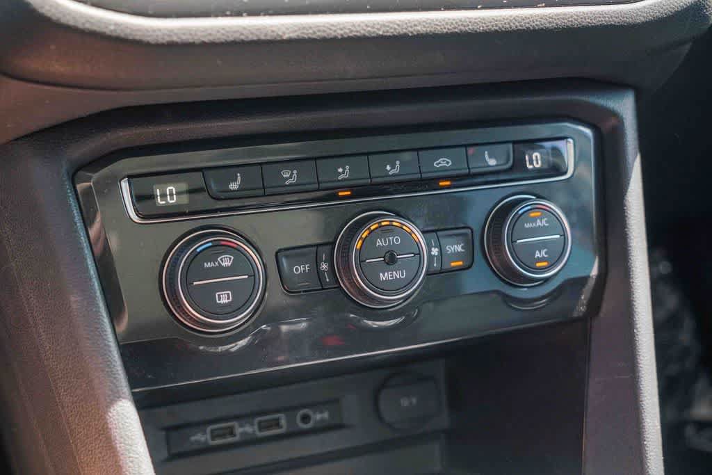 Used 2019 Volkswagen Tiguan SE w/ Panoramic Sunroof Package FWD image 21