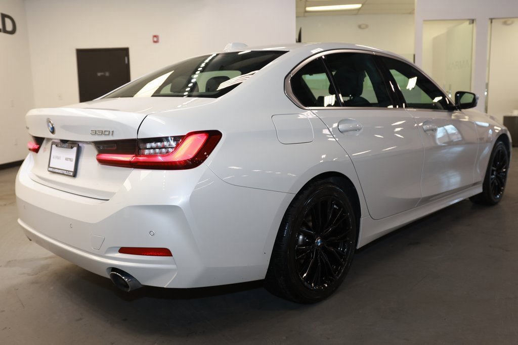 Used 2024 BMW 330i xDrive 330i xDrive image 7