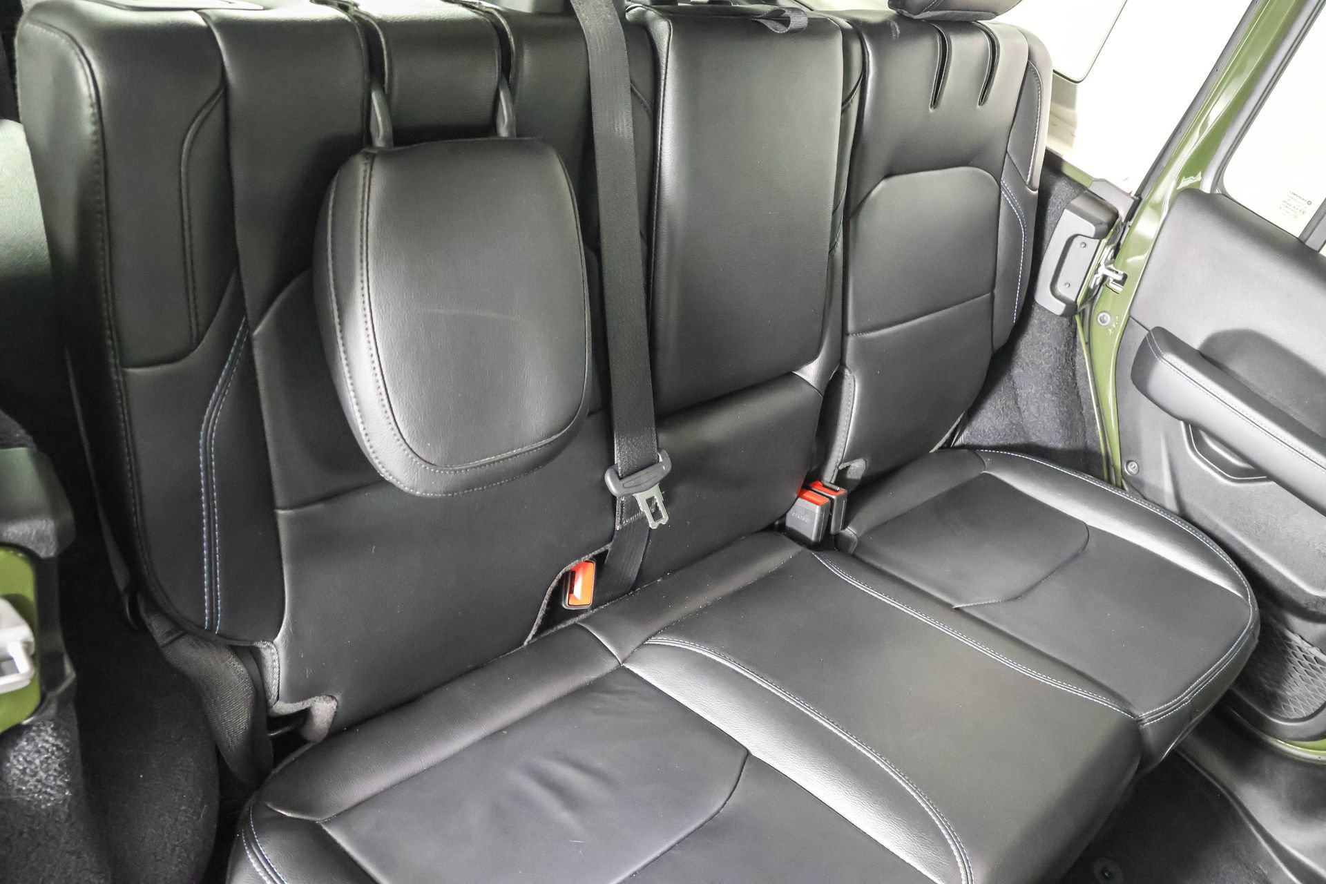 Used 2023 Jeep Wrangler Unlimited Rubicon 4xe AWD/4WD image 42