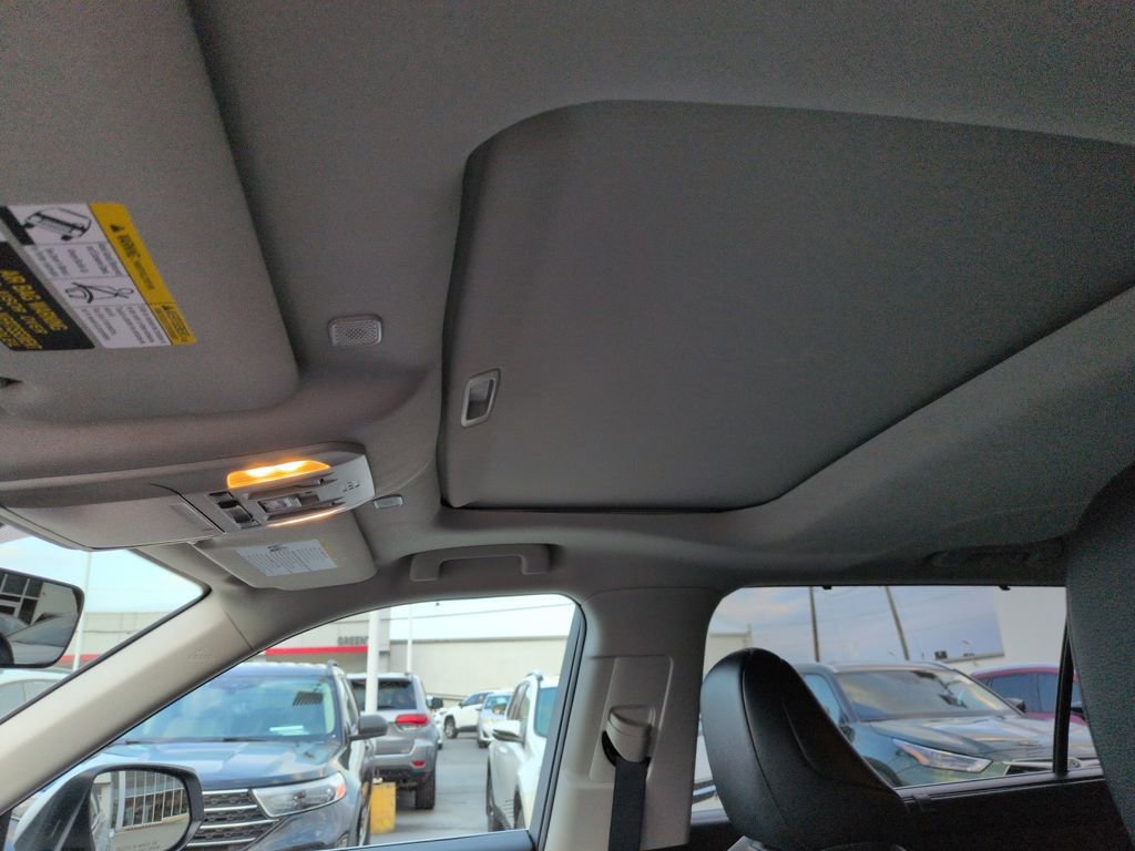 Used 2023 Toyota Highlander XLE image 21