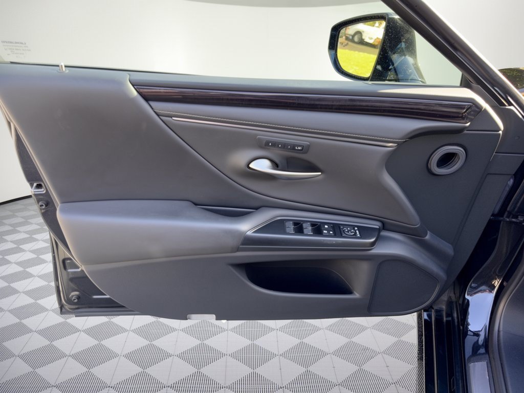 Used 2021 Lexus ES 250 w/ Premium Package AWD/4WD image 14