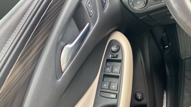 Used 2020 Buick Envision Essence FWD image 21