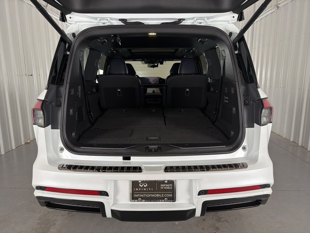 New 2026 INFINITI QX80 4WD image 11