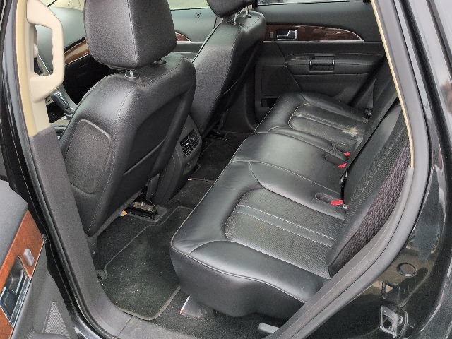 Used 2013 Lincoln MKX AWD image 16
