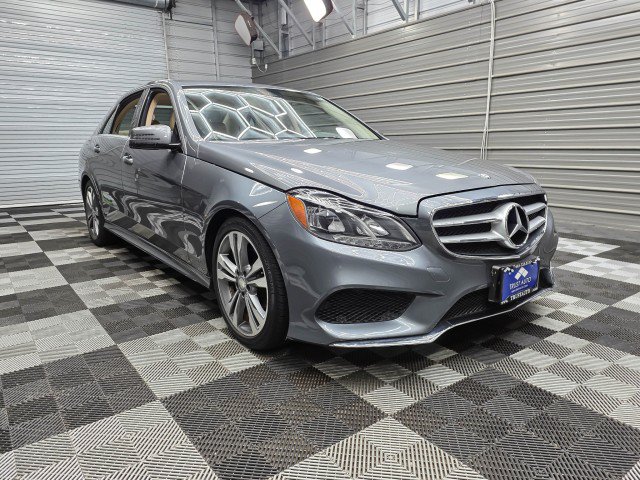 Used 2016 Mercedes-Benz E 350 Sedan image 4