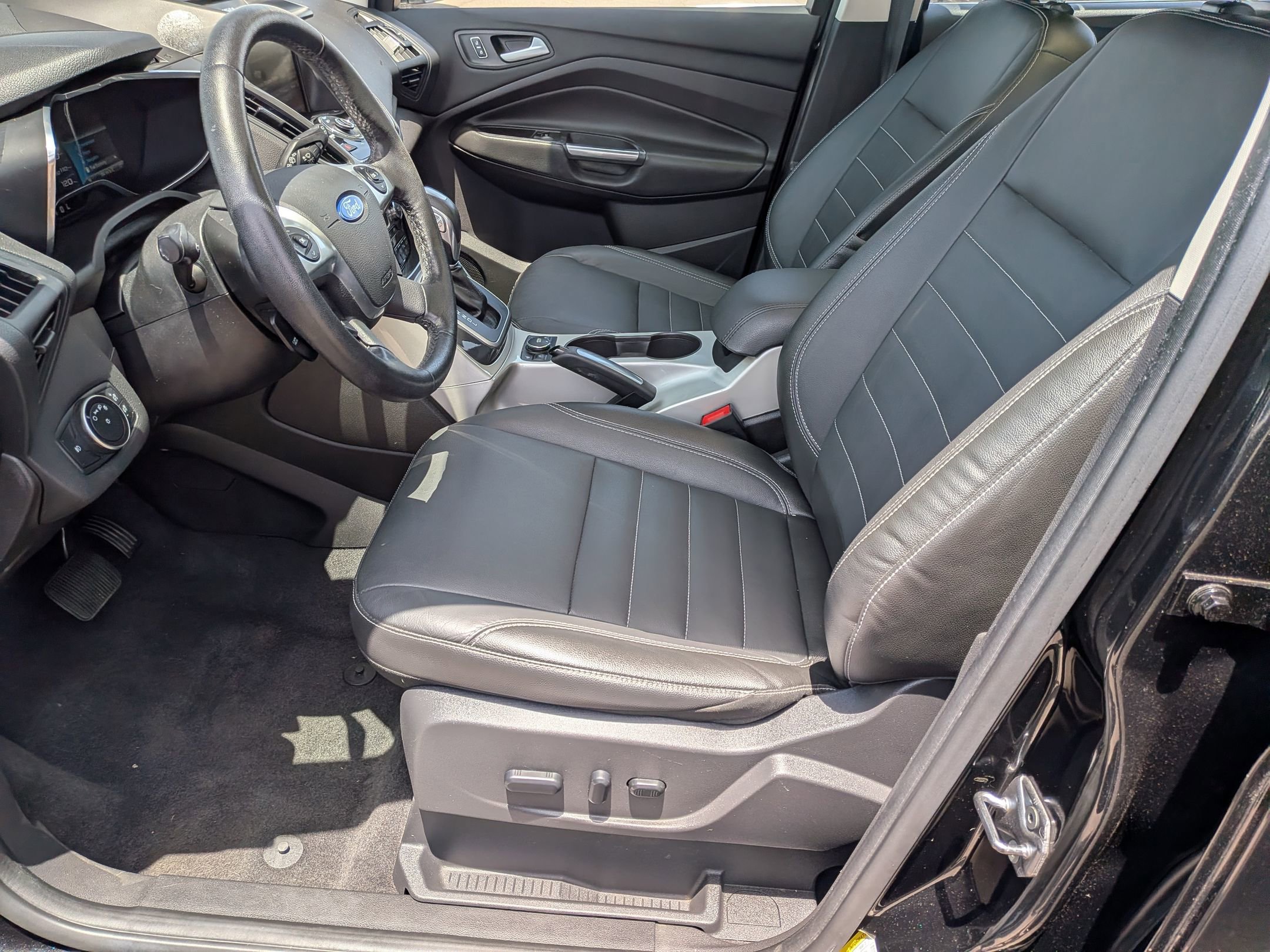 Used 2015 Ford C-MAX SEL w/ Equipment Group 303A FWD image 11