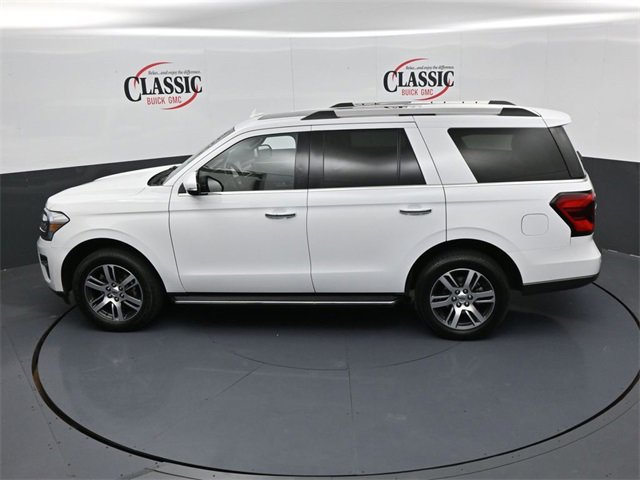 Used 2022 Ford Expedition Limited image 18