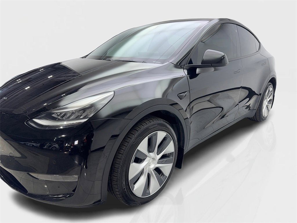 Used 2021 Tesla Model Y Long Range image 11