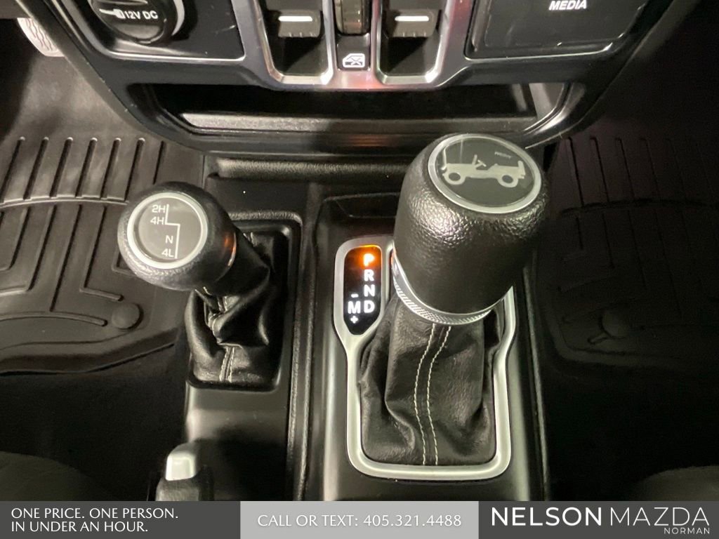 Used 2019 Jeep Wrangler Unlimited Sahara w/ Safety Group image 32