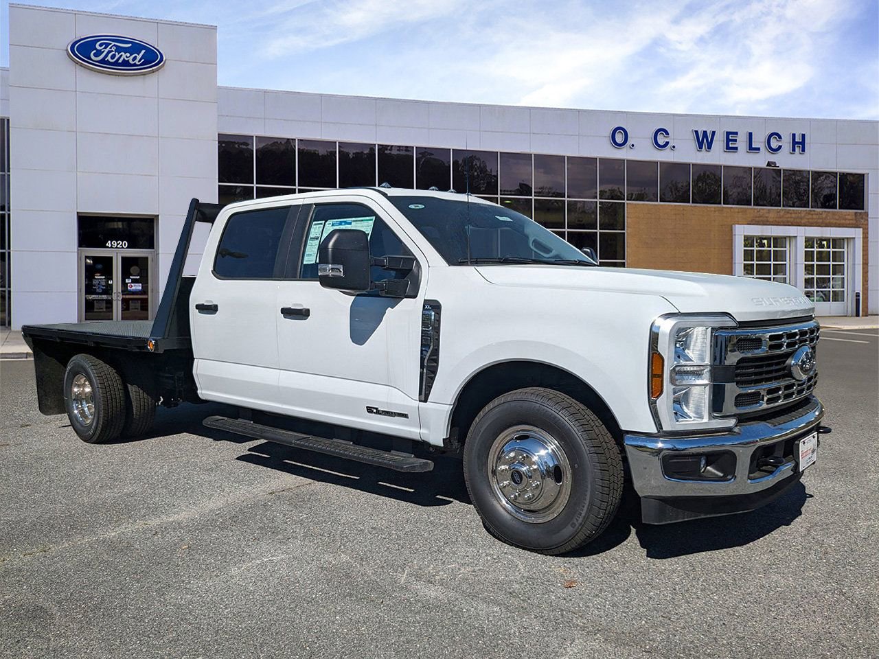 New 2024 Ford F350 XL w/ XL Chrome Package