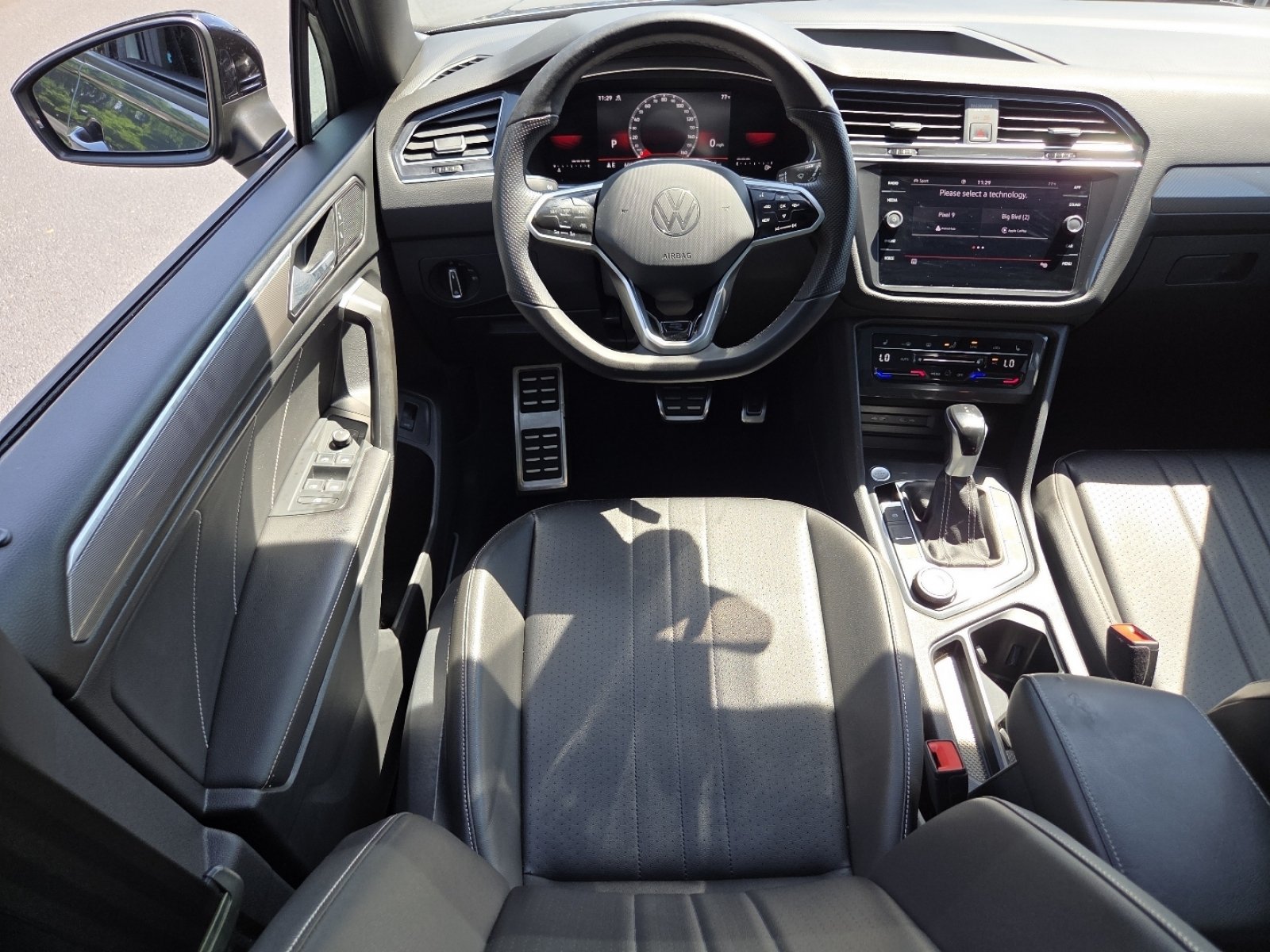 Used 2022 Volkswagen Tiguan SE R-Line AWD/4WD image 32