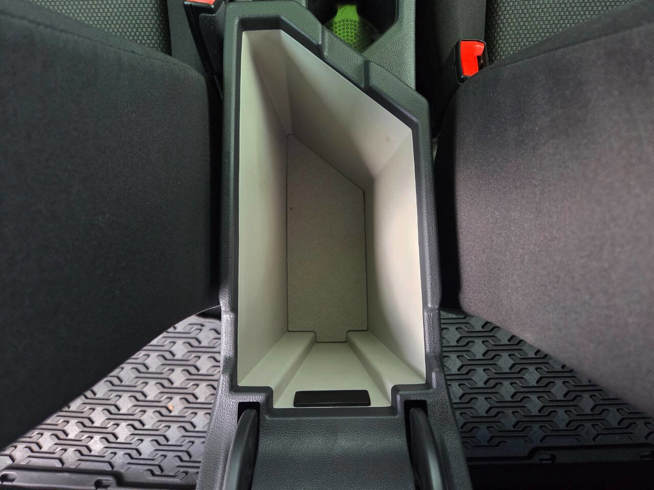 Used 2020 Volkswagen Jetta S image 31