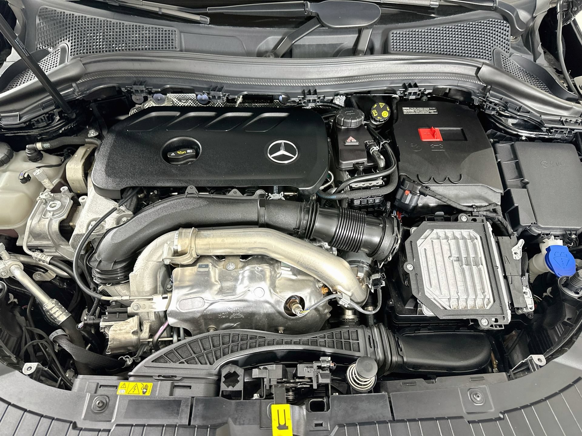 Certified 2025 Mercedes-Benz GLA 250 image 28