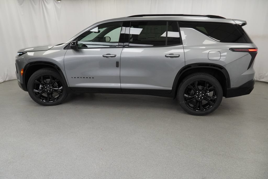 New 2027 Chevrolet Traverse RS w/ LPO, Floor Liner Package AWD/4WD image 39