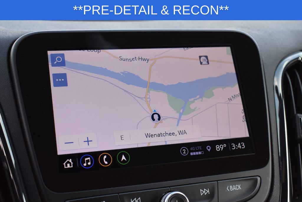 Used 2024 Chevrolet Equinox RS w/ RS Leather Package image 10