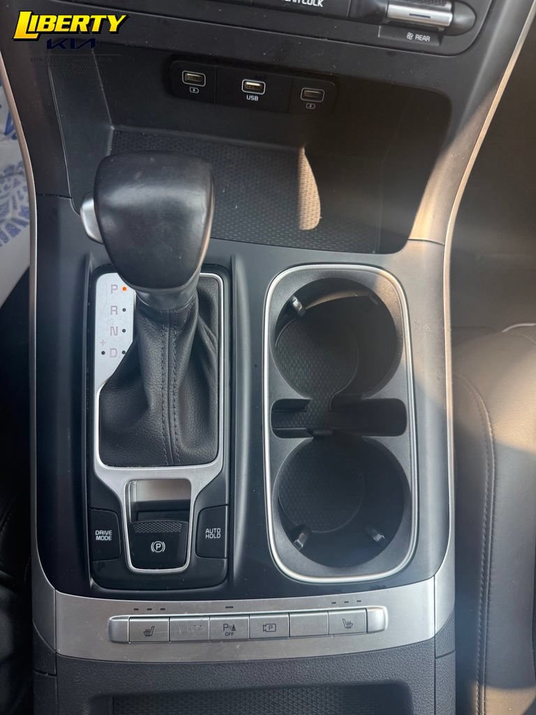 Used 2023 Kia Carnival LX FWD image 15