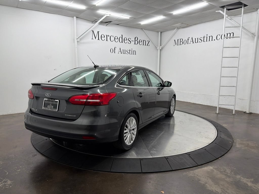 Used 2017 Ford Focus Titanium w/ Titanium Technology Package FWD image 7