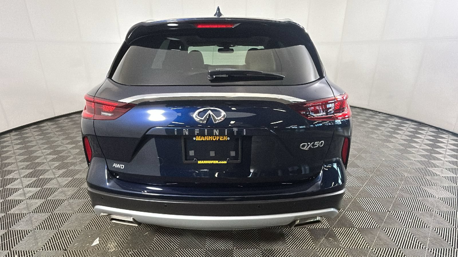 Used 2022 INFINITI QX50 Essential AWD/4WD video 3