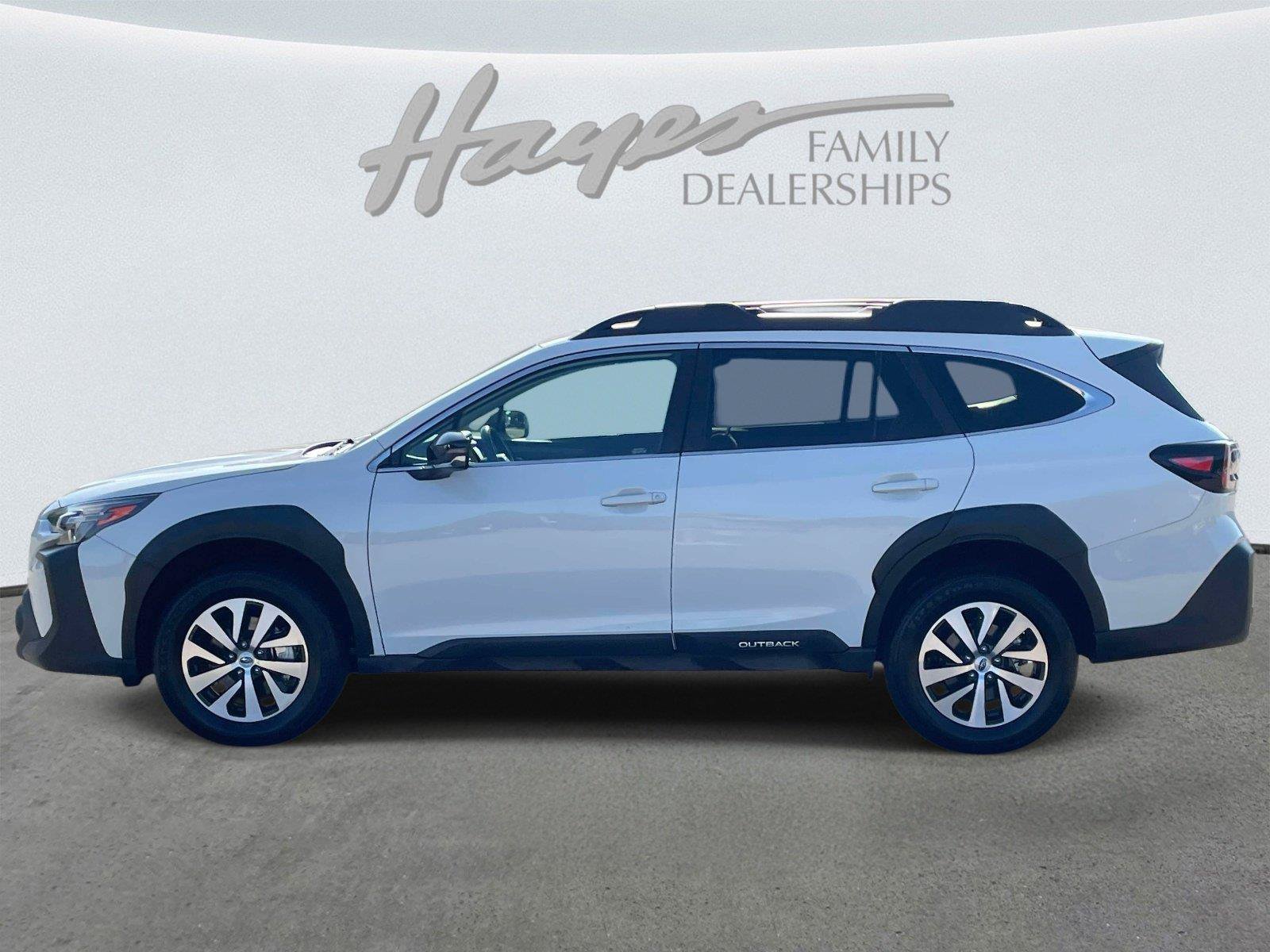 Used 2024 Subaru Outback Premium AWD/4WD image 6