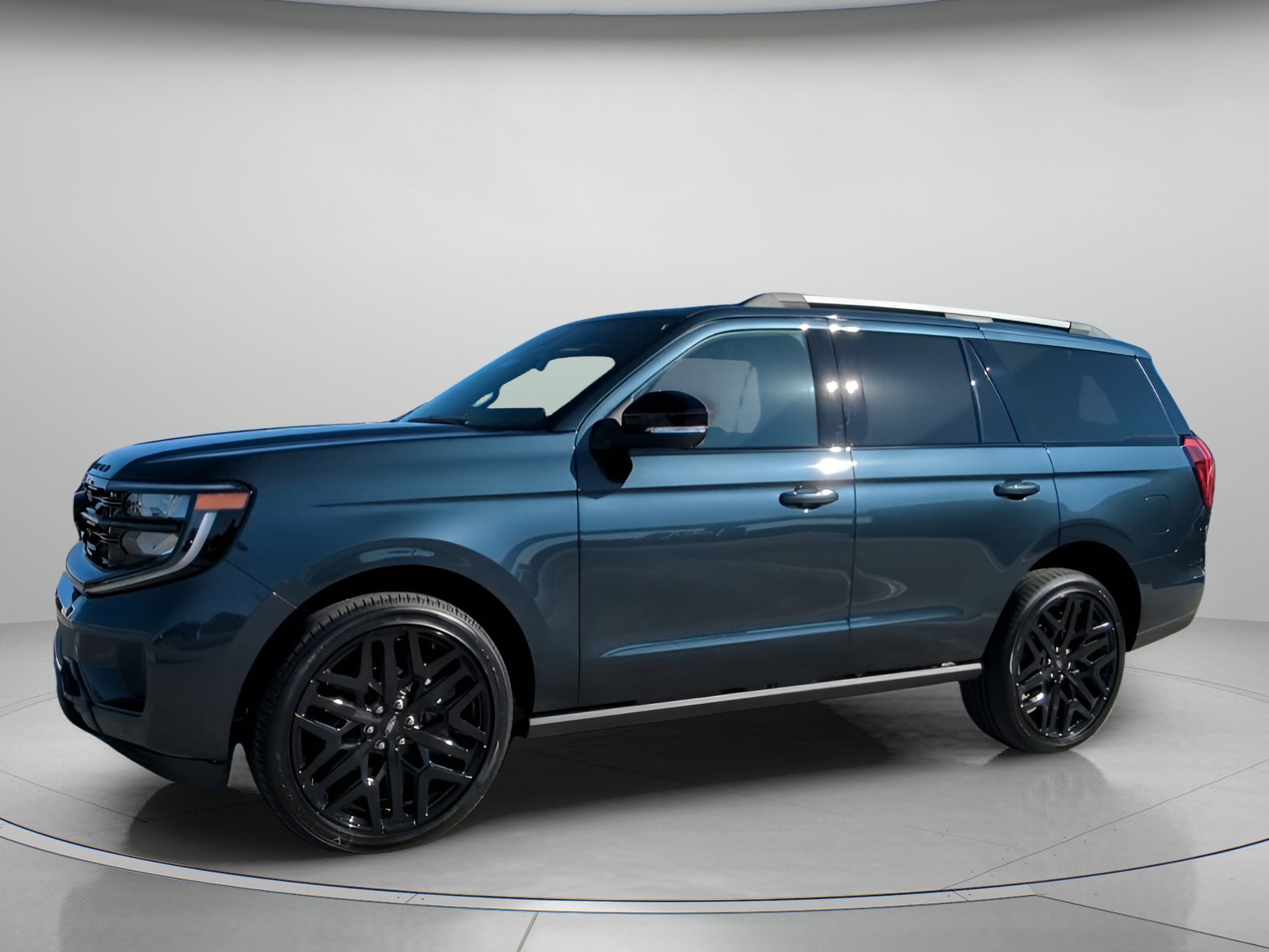 New 2026 Ford Expedition Platinum w/ Stealth Performance Package image 13