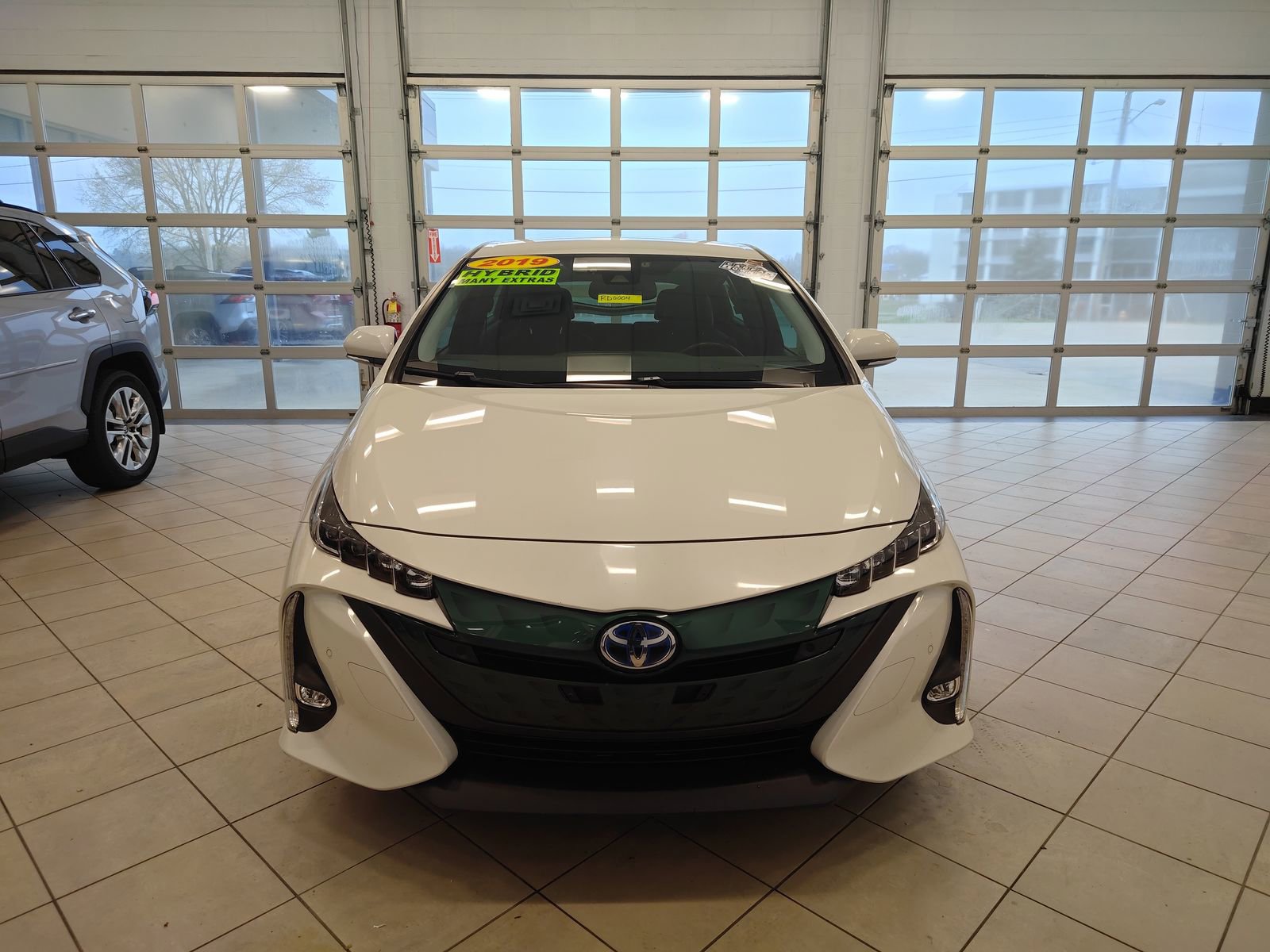Used 2019 Toyota Prius Prime Advanced image 9