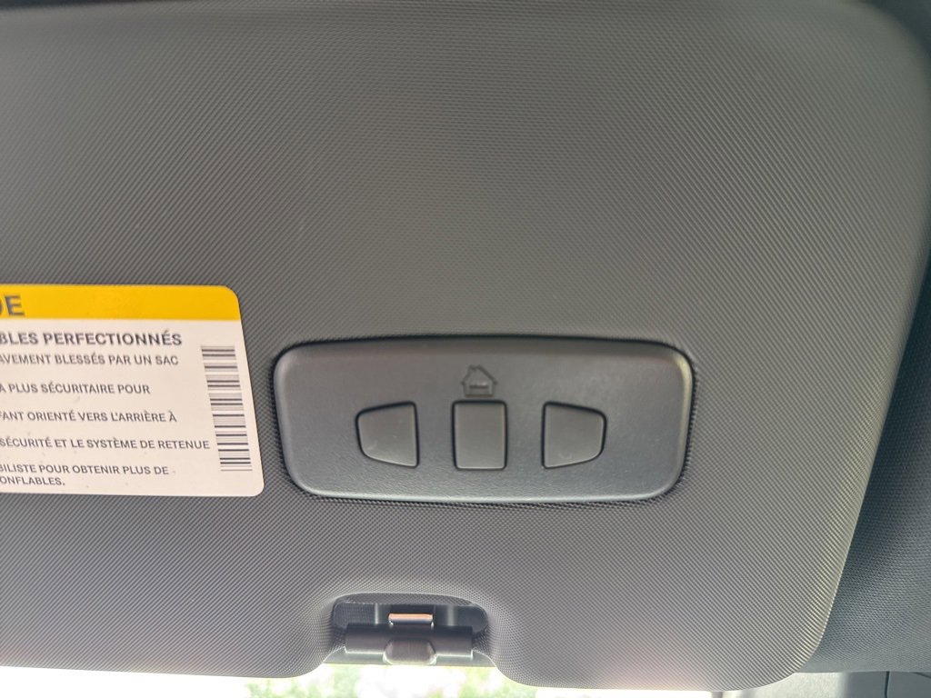 New 2025 Alfa Romeo Stelvio Sprint image 16