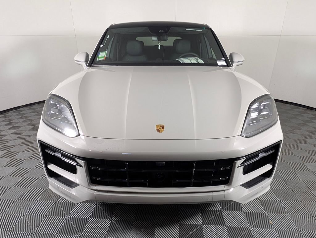 New 2026 Porsche Cayenne GTS image 10
