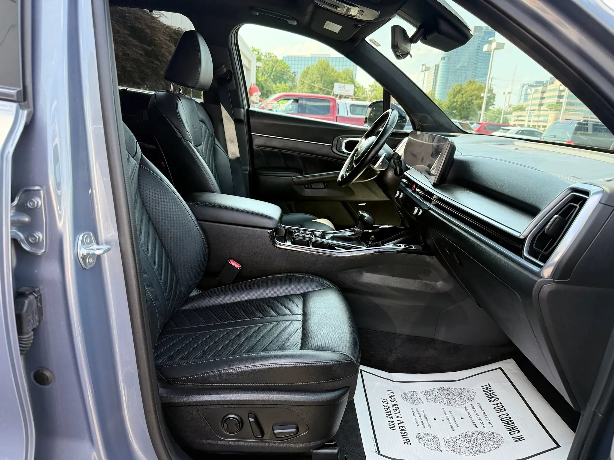 Used 2025 Kia Sorento SX AWD/4WD image 39