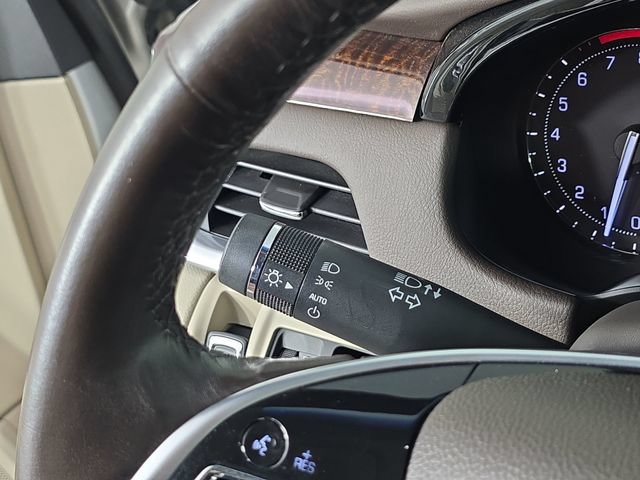 Used 2017 Cadillac XTS Luxury FWD image 29