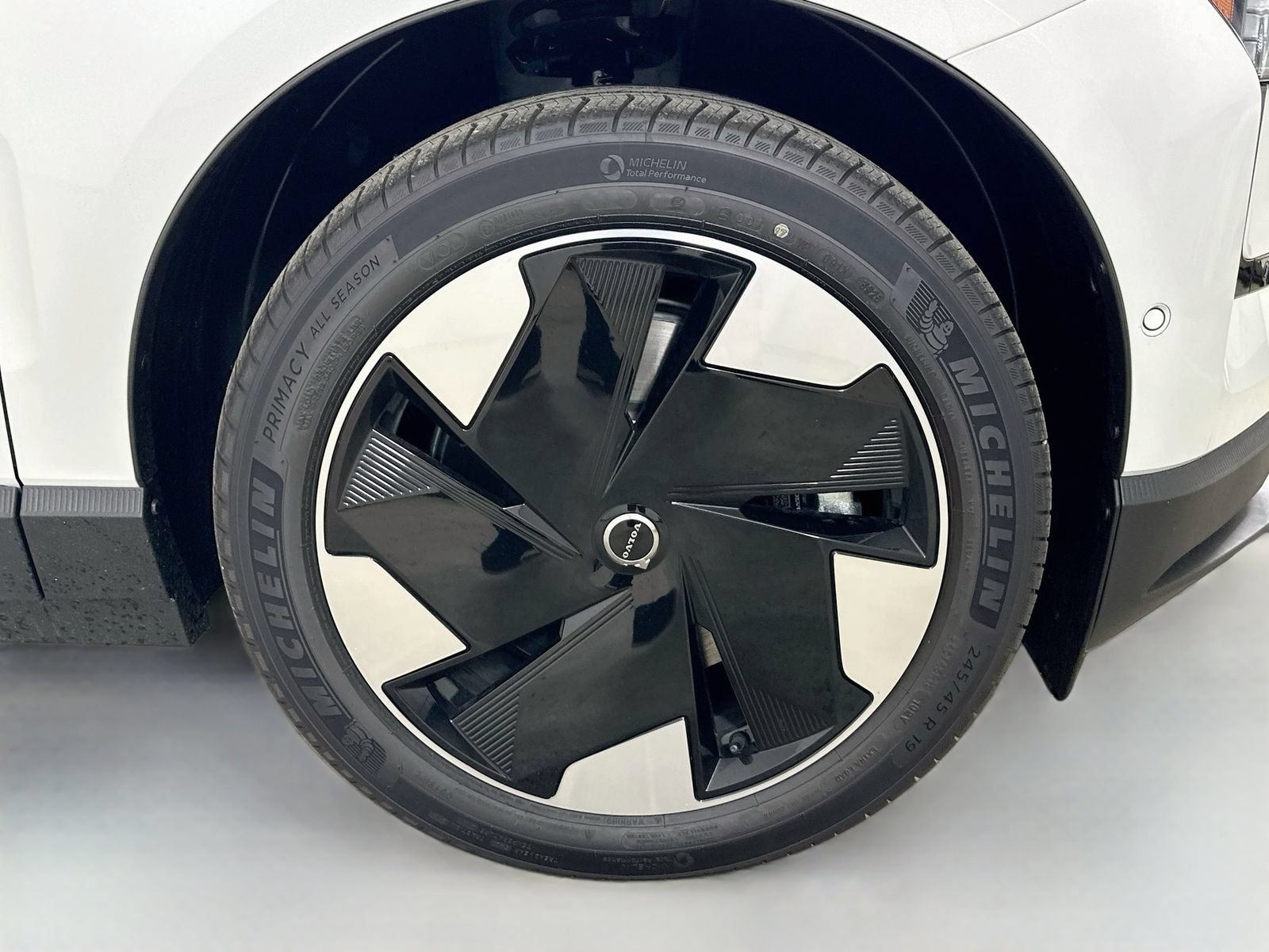 New 2026 Volvo EX30 Ultra w/ Protection Package Premier AWD/4WD image 10