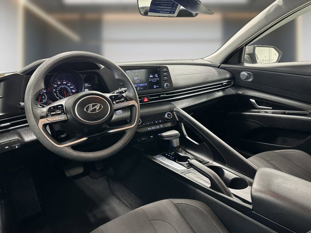 Certified 2023 Hyundai Elantra SEL FWD image 12