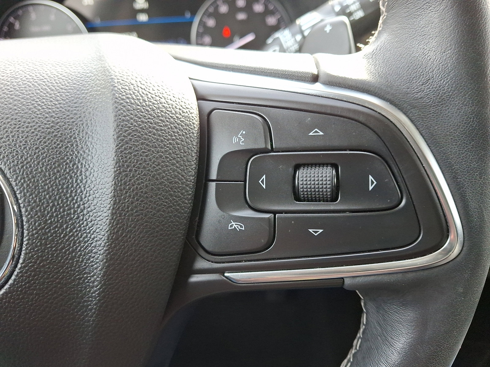 Certified 2023 Buick Envision Essence image 21
