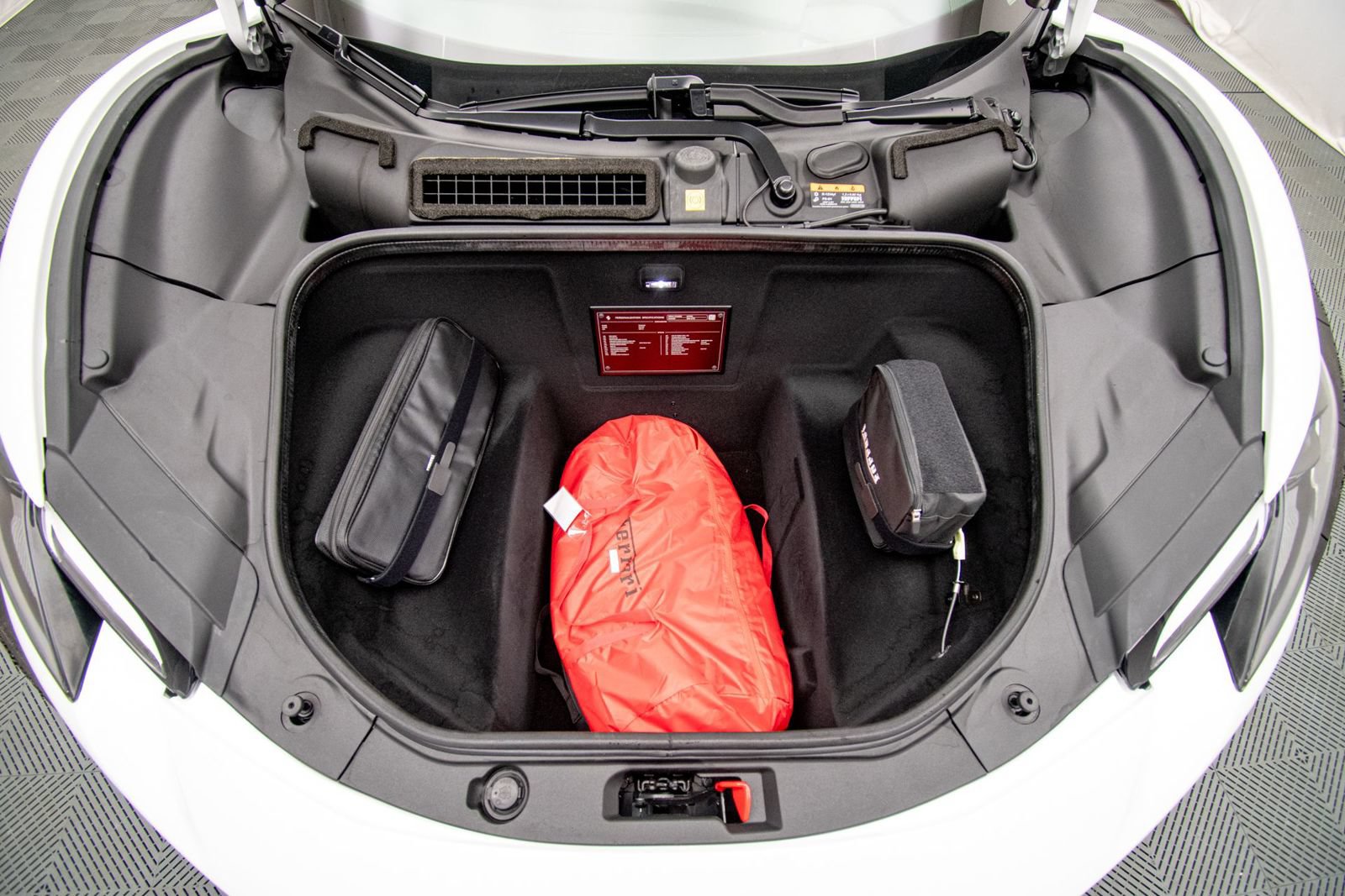 Used 2025 Ferrari 296 GTS RWD image 35