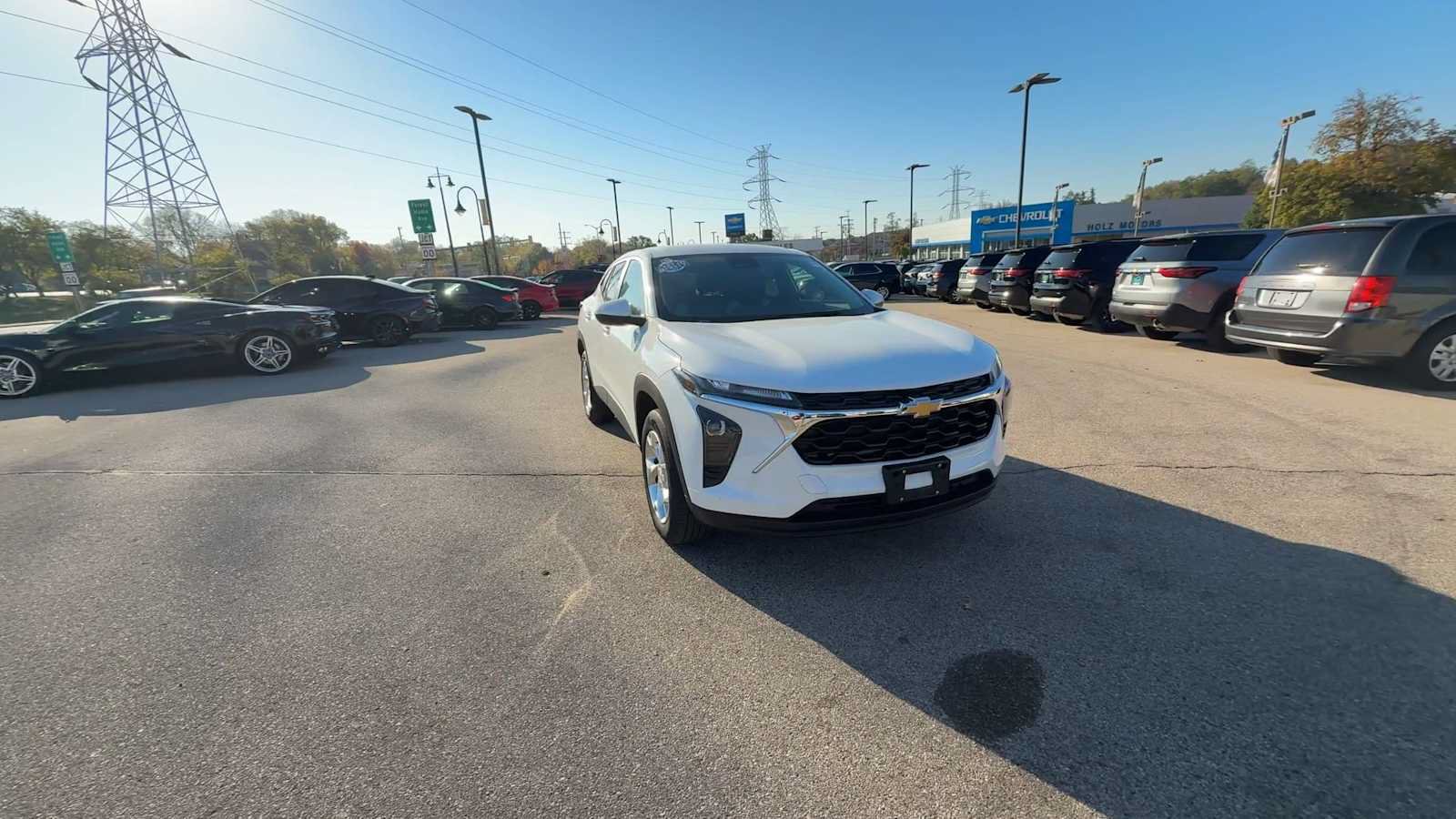 Certified 2024 Chevrolet Trax LS w/ LS Convenience Package FWD image 2
