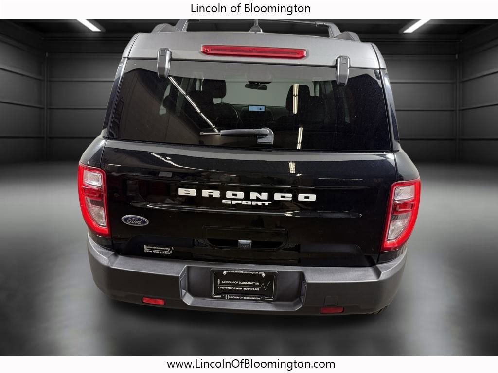 Used 2022 Ford Bronco Sport Badlands image 9