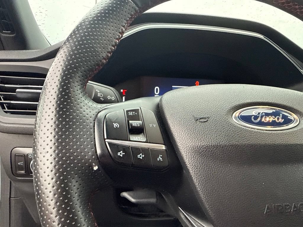 Used 2023 Ford Escape ST-Line AWD/4WD image 16