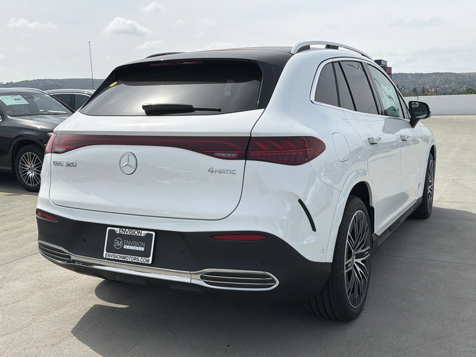 New 2027 Mercedes-Benz EQE 320 4MATIC SUV image 10