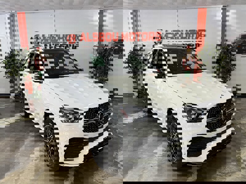 Used 2022 Mercedes-Benz GLE 450 4MATIC w/ AMG Line Exterior image 1