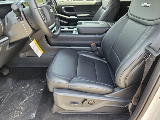 New 2027 Ford Expedition Platinum w/ Stealth Appearance Package AWD/4WD image 10