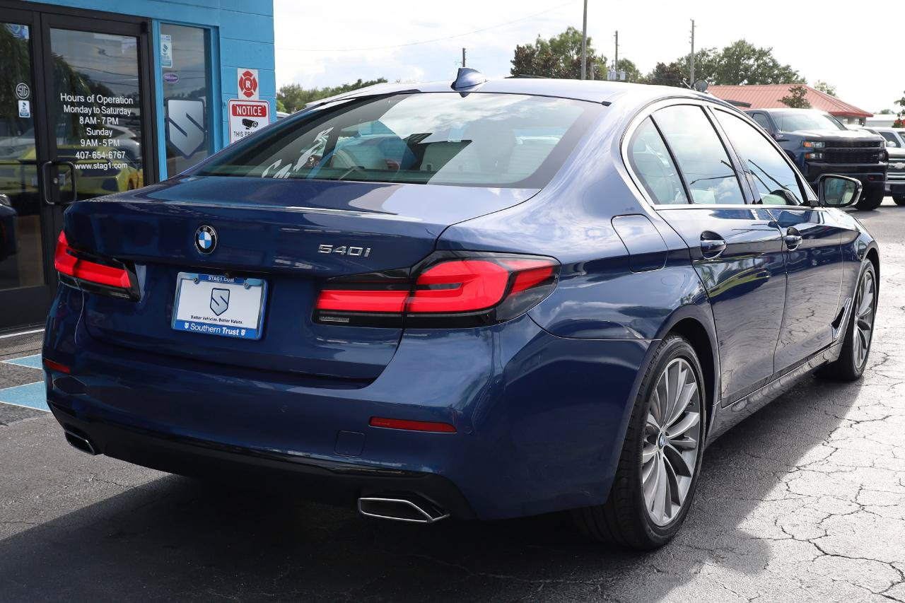 Used 2021 BMW 540i w/ Luxury Seating Package RWD image 4