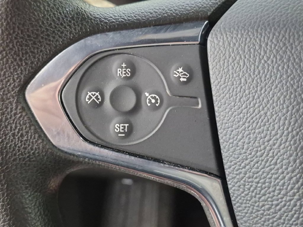 Certified 2023 Chevrolet Traverse LS FWD image 19