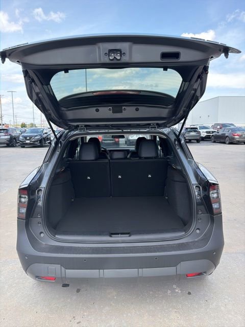 New 2026 Nissan Kicks SR w/ Cold Weather Package AWD/4WD image 6