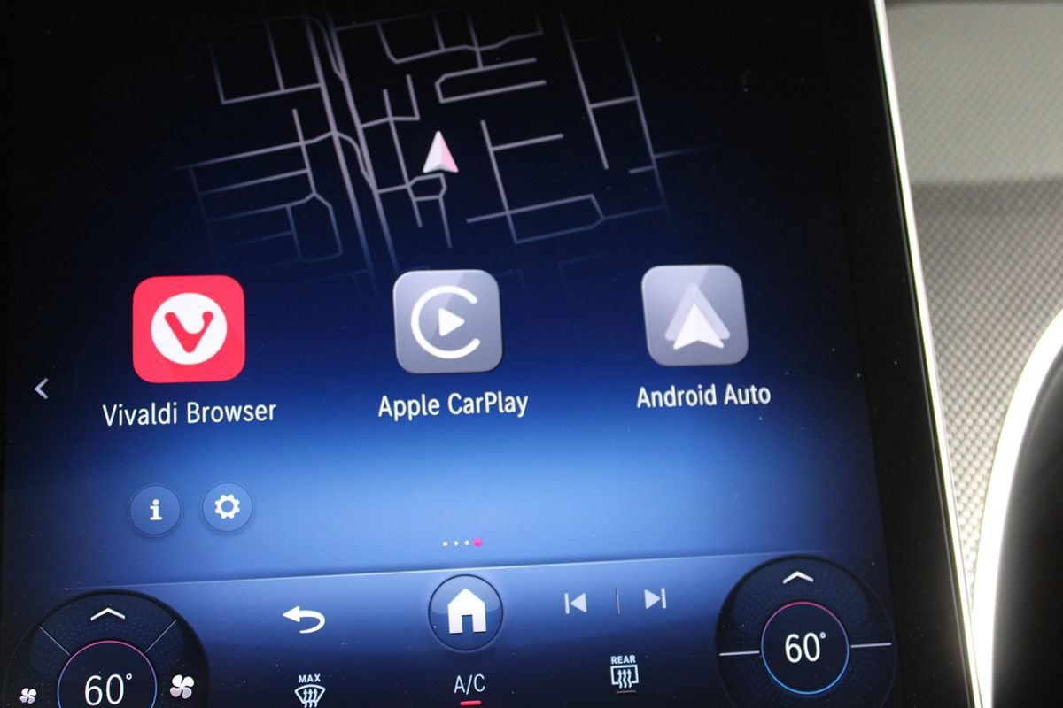 Used 2025 Mercedes-Benz CLE 300 4MATIC Coupe image 19