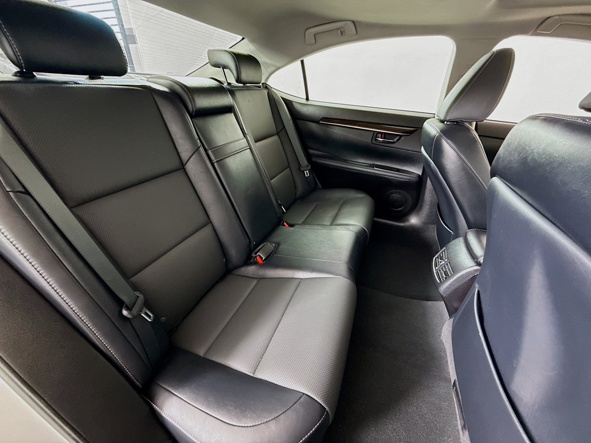 Used 2017 Lexus ES 350 w/ Premium Package FWD image 25