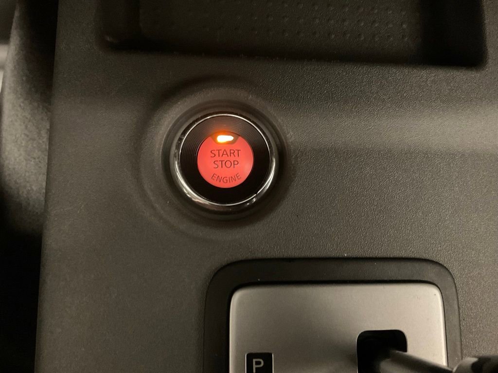 Used 2020 Nissan Frontier SV w/ Midnight Edition Floor Mats image 35